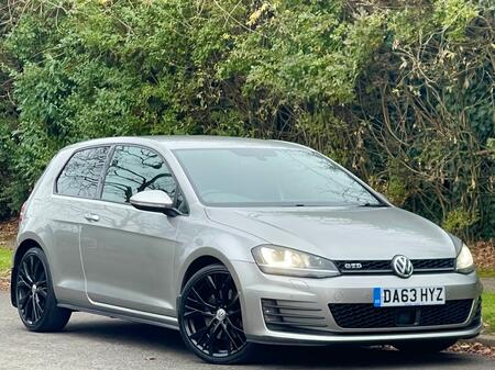 VOLKSWAGEN GOLF 2.0 TDI BlueMotion Tech GTD